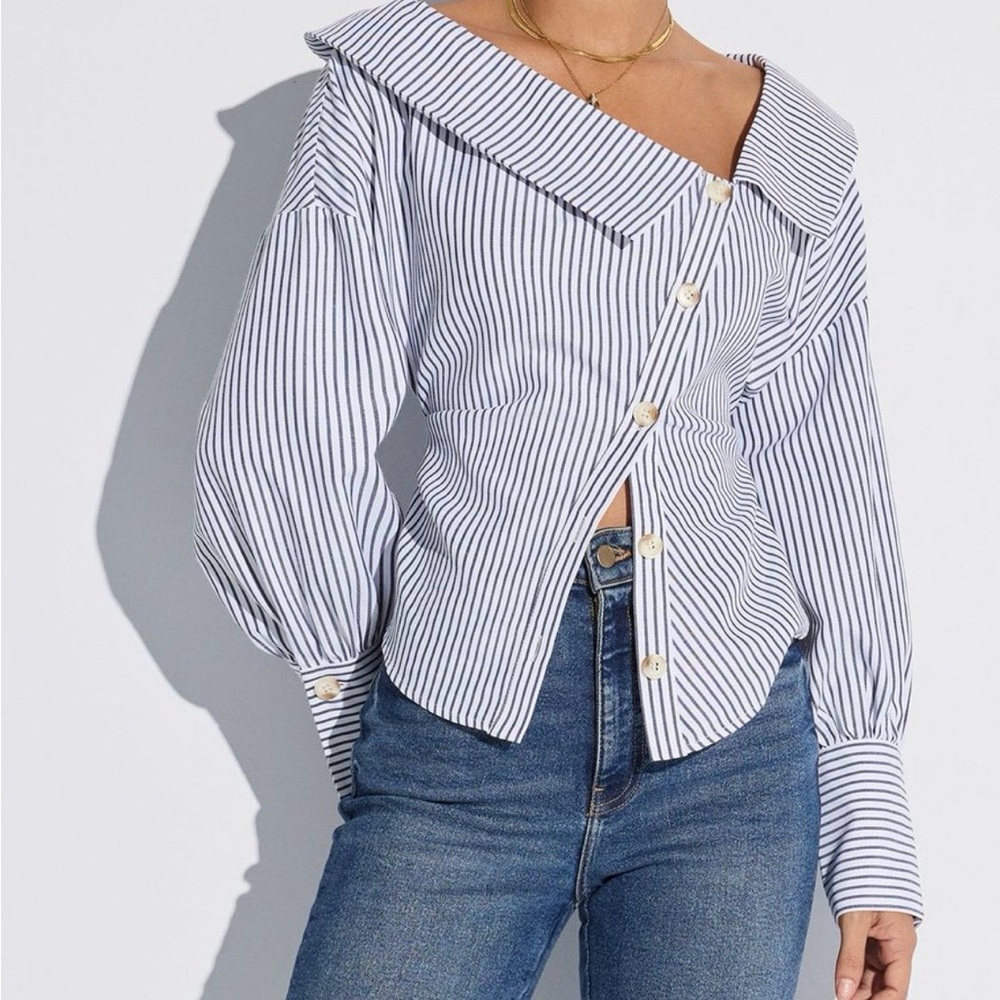 NWT Commense Black and White Striped Button Down Shirt